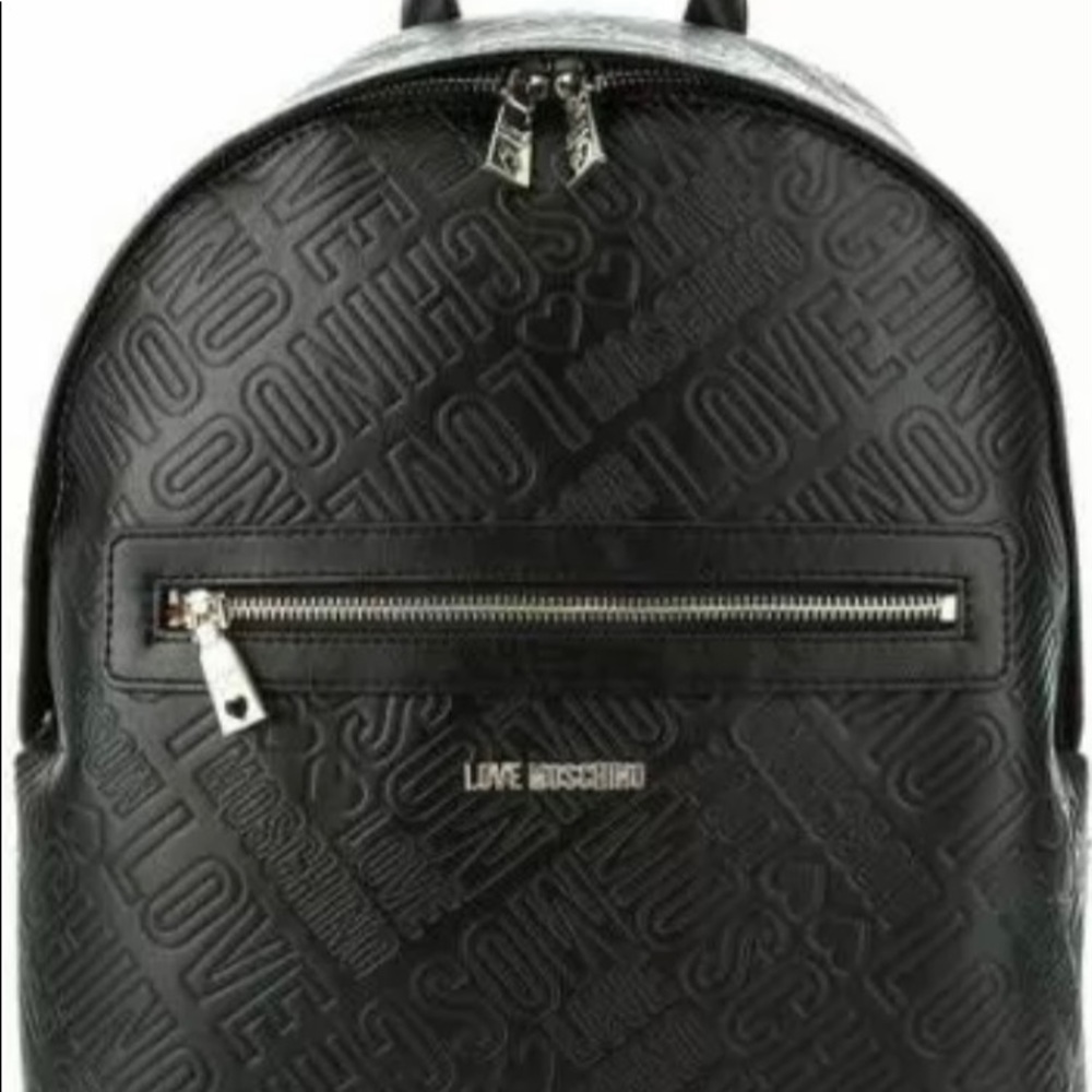 Authentic ‼️SALE‼️ Love Moschino ladies leather logo backpack (NEW) ‼️SALE‼️